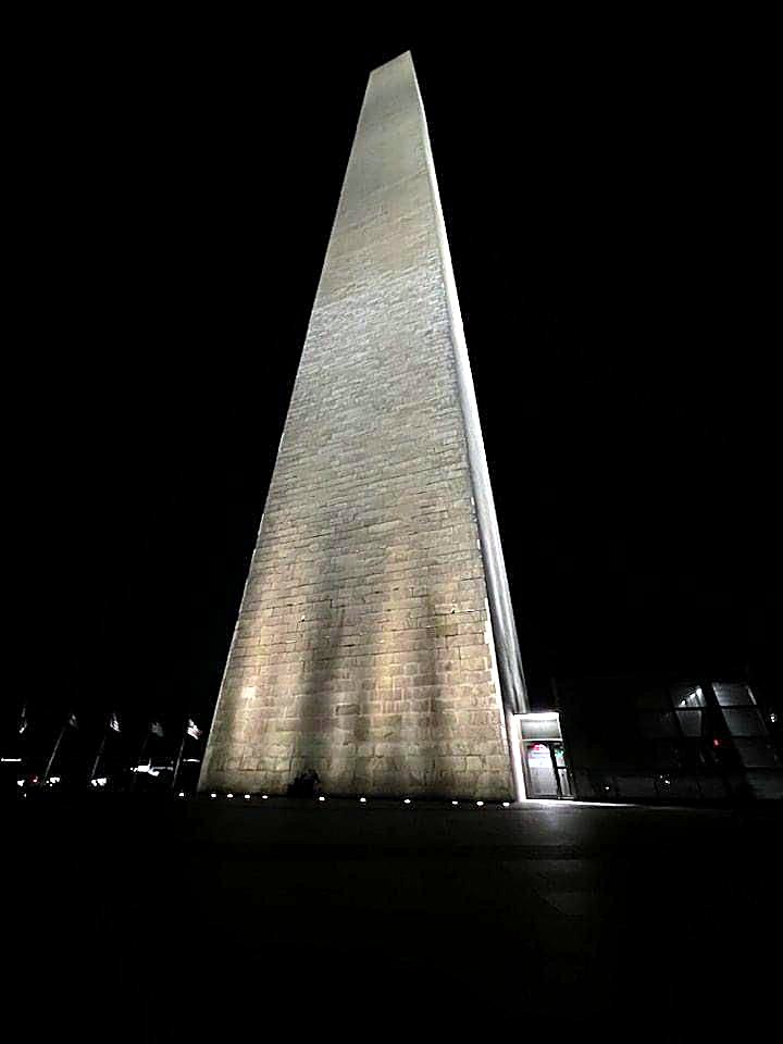 Il Monumento a Washington di notte